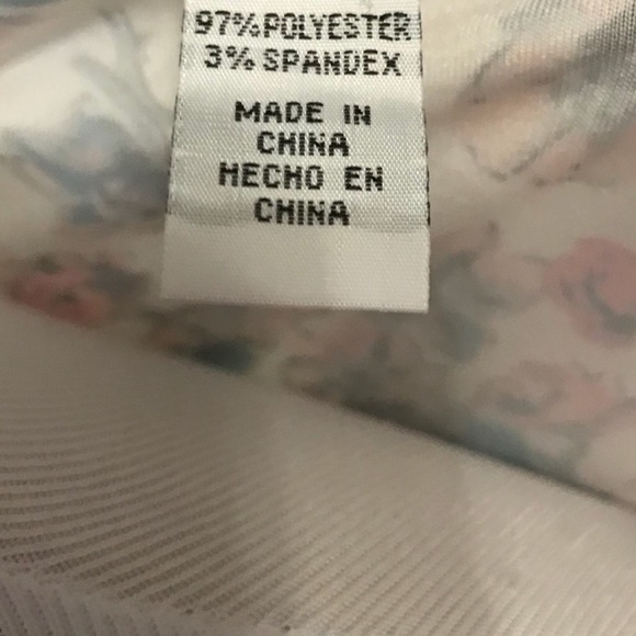 ONE LEFT • Lolo Lucy Floral Top - Picture 4 of 4